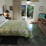 Hale Pua Villa - Seaside Studio