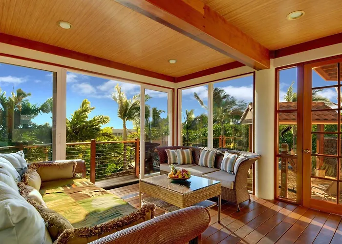 Ocean View, Beautiful Sunrise, Private Pool, Walk To Beaches