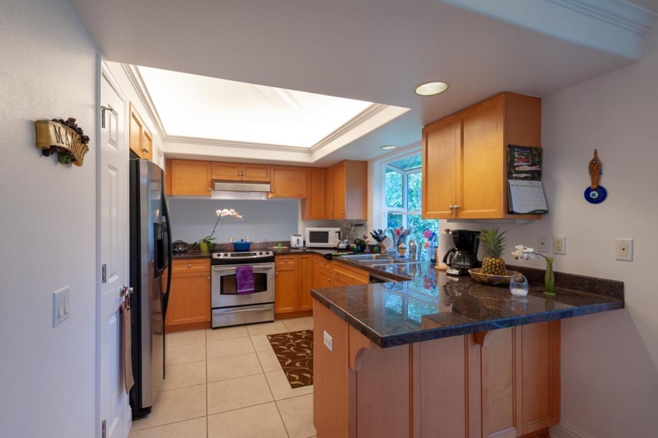 Villas Of Kamalii 37-stately Townhouse With Ac, By Golf, With Pool, Bbq, Hot Tub Holiday home