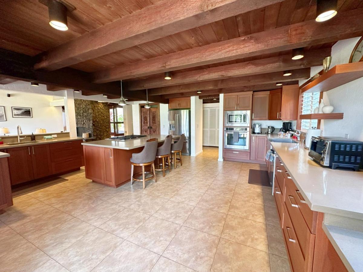 Coral Hale 5br 3ba Luxury Home, Ac, Hot Tub And Stunning Views