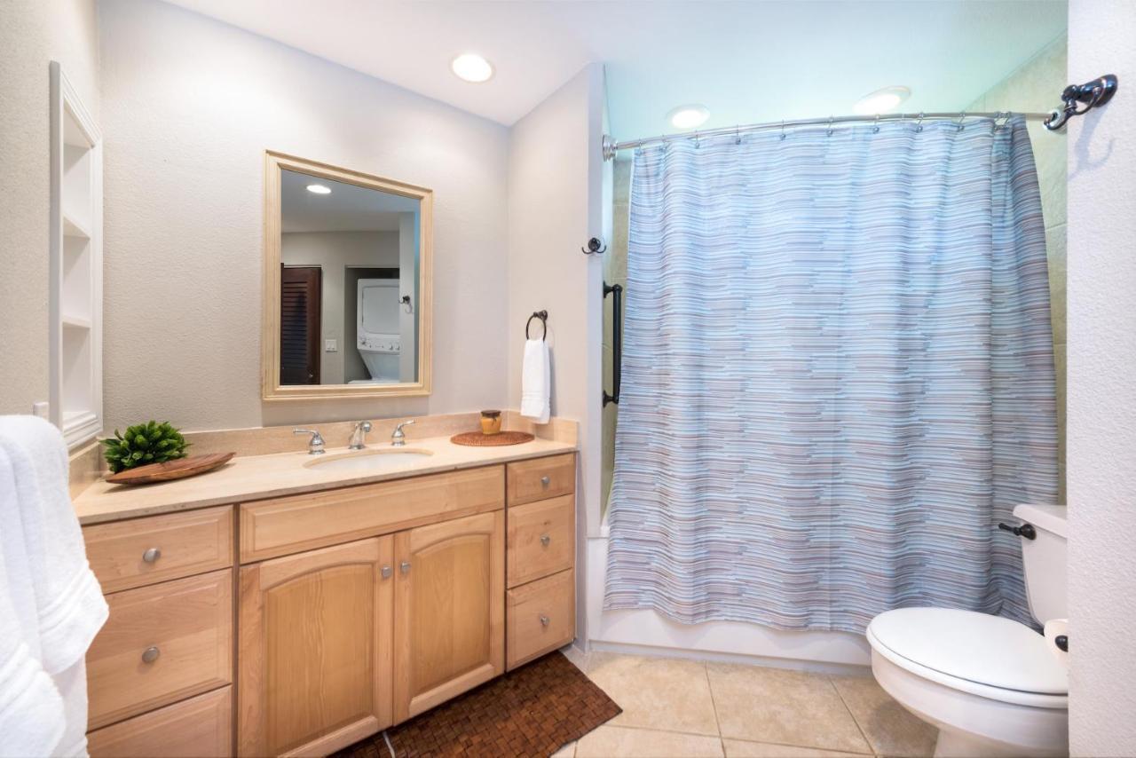 Puu Poa Ocean Bluff Condo, Incredible Views, Walk To Beaches, Pool & Tennis