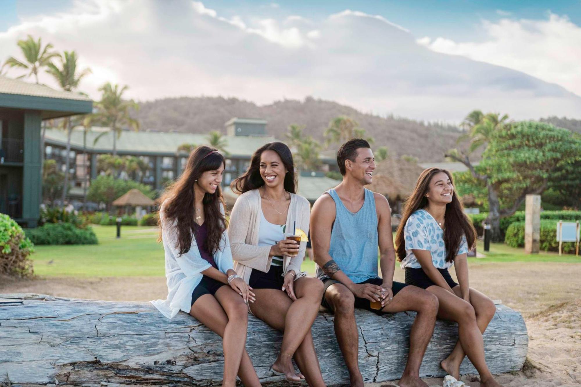 Outrigger Kaua'i Beach & Spa 4*