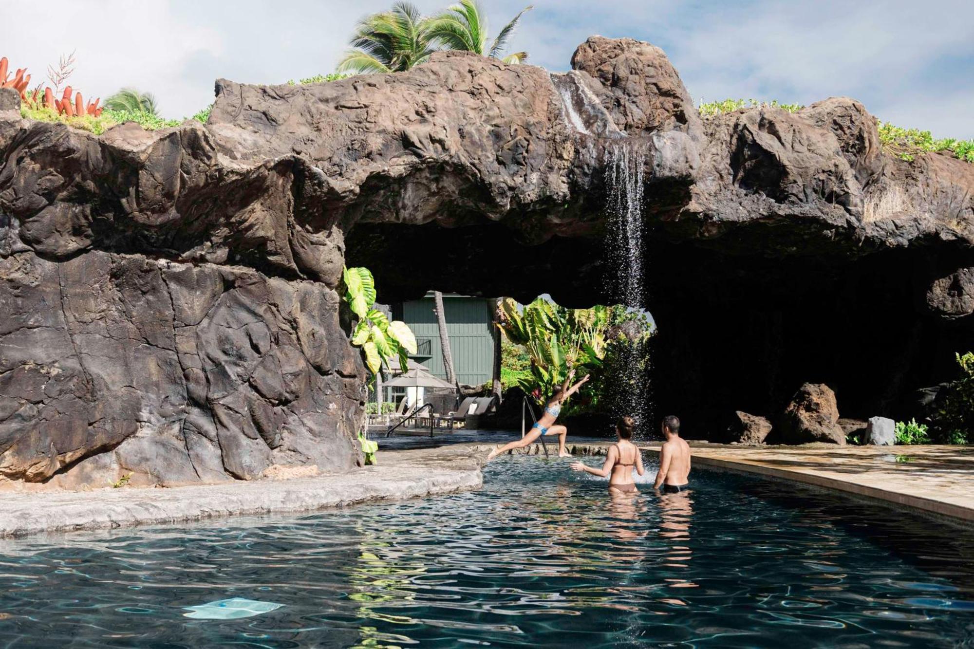 Outrigger Kaua'i Beach & Spa Resort Lihue