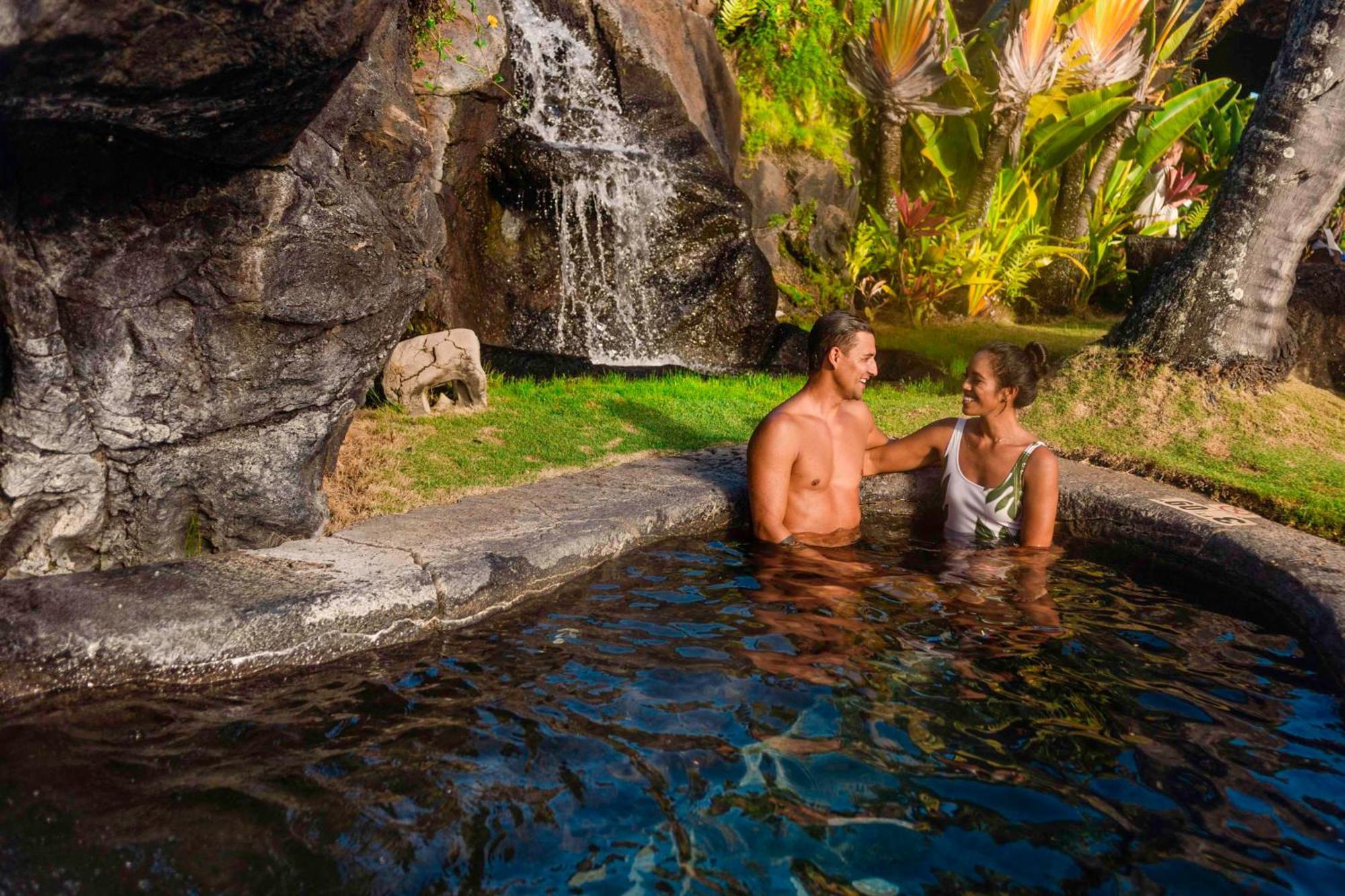 Outrigger Kaua'i Beach & Spa Resort 4*