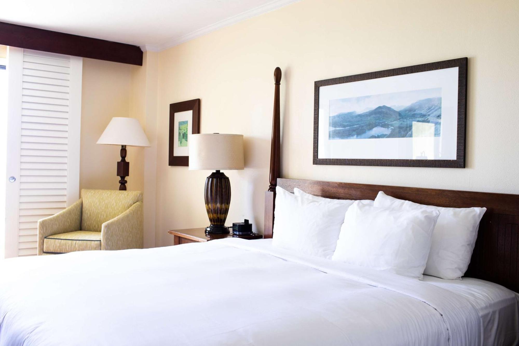 Outrigger Kaua'i Beach & Spa Resort 4*
