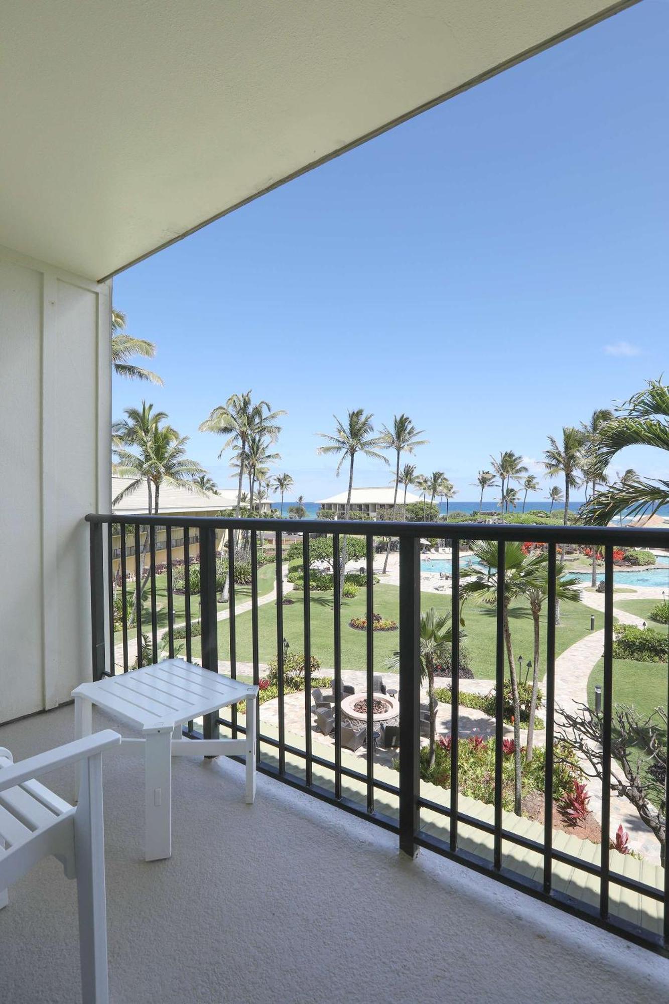 Outrigger Kaua'i Beach & Spa Resort