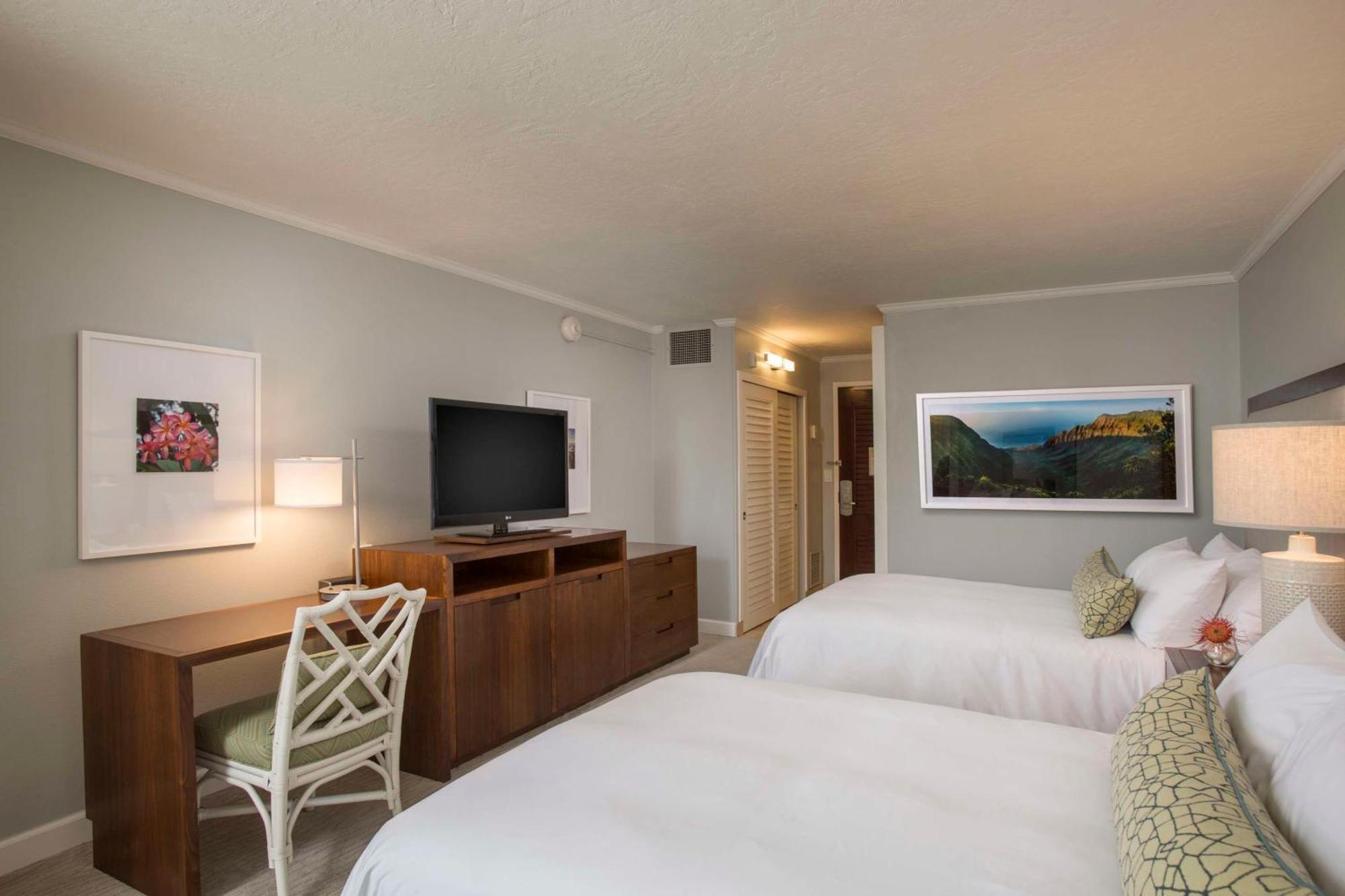 Outrigger Kaua'i Beach & Spa 4*