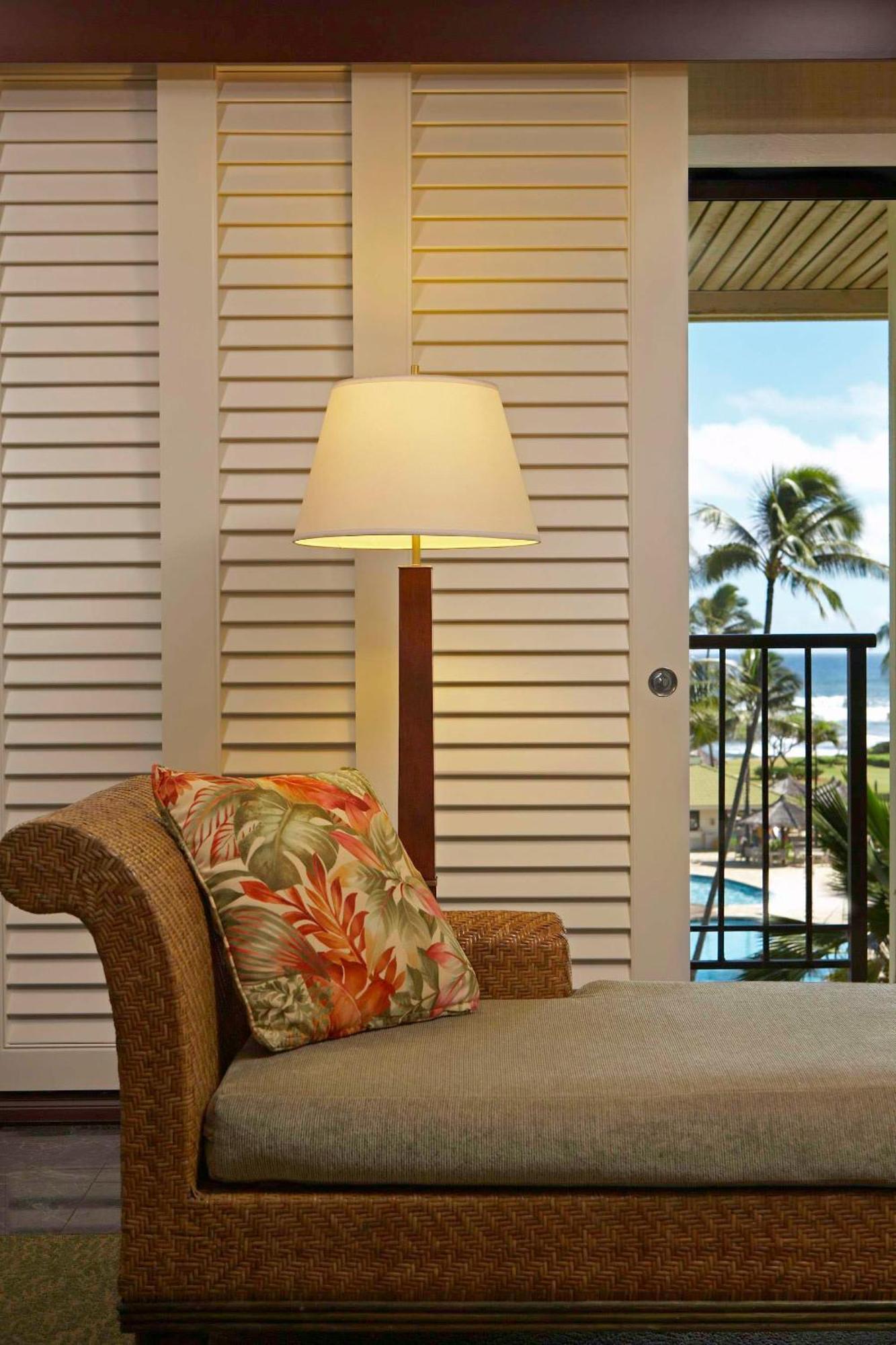 Outrigger Kaua'i Beach & Spa Resort 4*