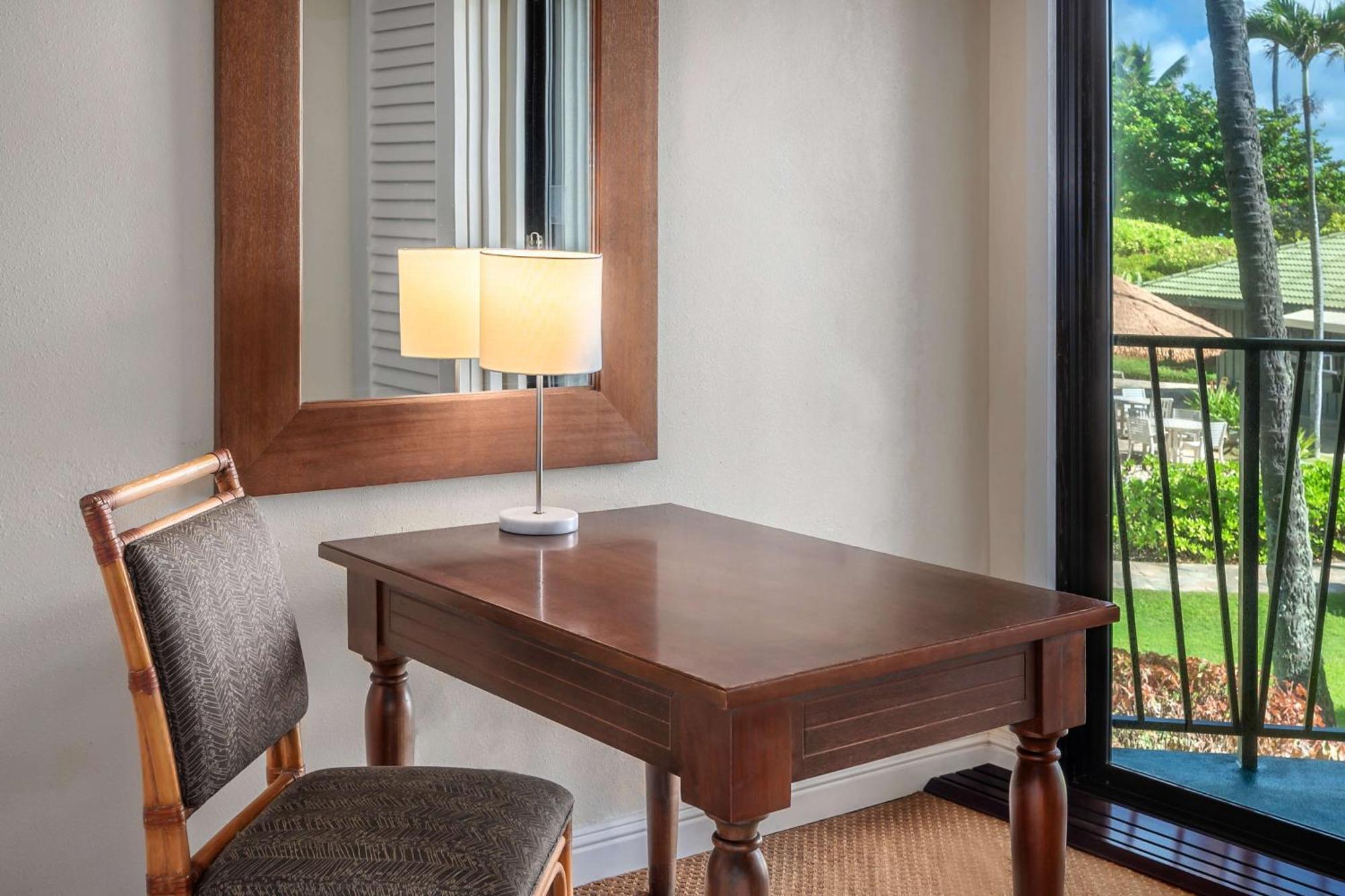 Outrigger Kaua'i Beach & Spa 4*