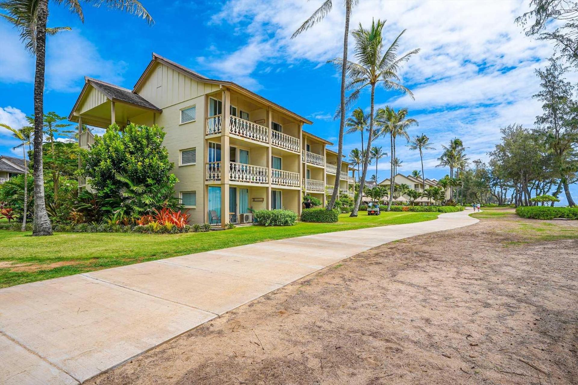 Islander On The 363 Apartment