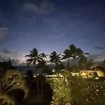 Honu He\'E Nalu - The Surfing Turtle - Ocean & Beachfront! Stunning Views!