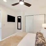 Waipouli Beachfront Condo With Balcony And Ocean Views