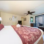 Hanalei Bay Resort