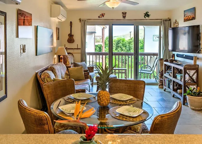 Pristine Lihue Condo With Balcony Walk To Beach!
