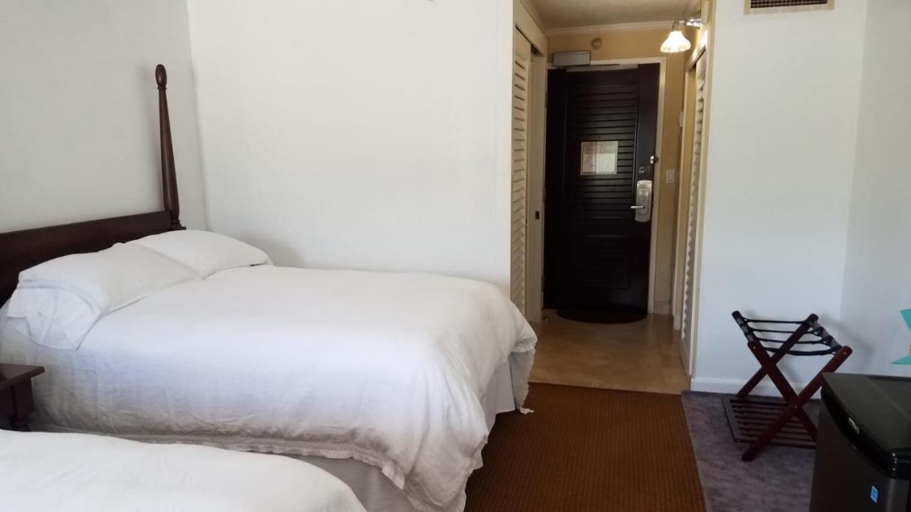 Aparthotel 2417 At Oceanfront Kauai Drive Private 4*