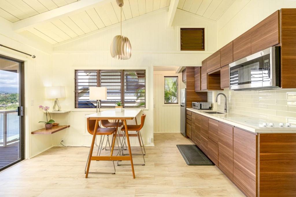 Pali Kai 17 A, Ocean Bluff, Nawiliwili *