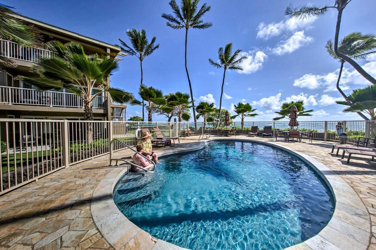 Waipouli Beachfront With Balcony And Ocean Views Apartment