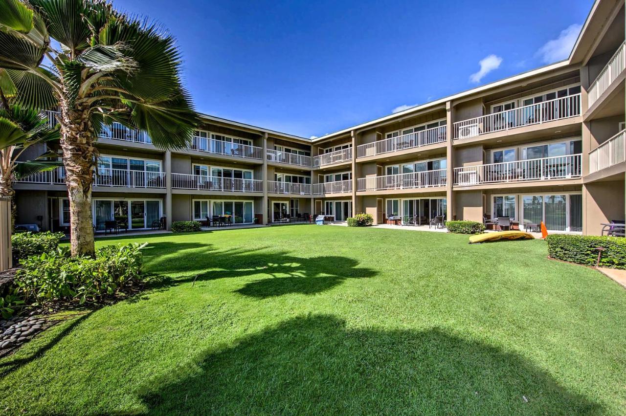 Waipouli Beachfront With Balcony And Ocean Views Kapa'a