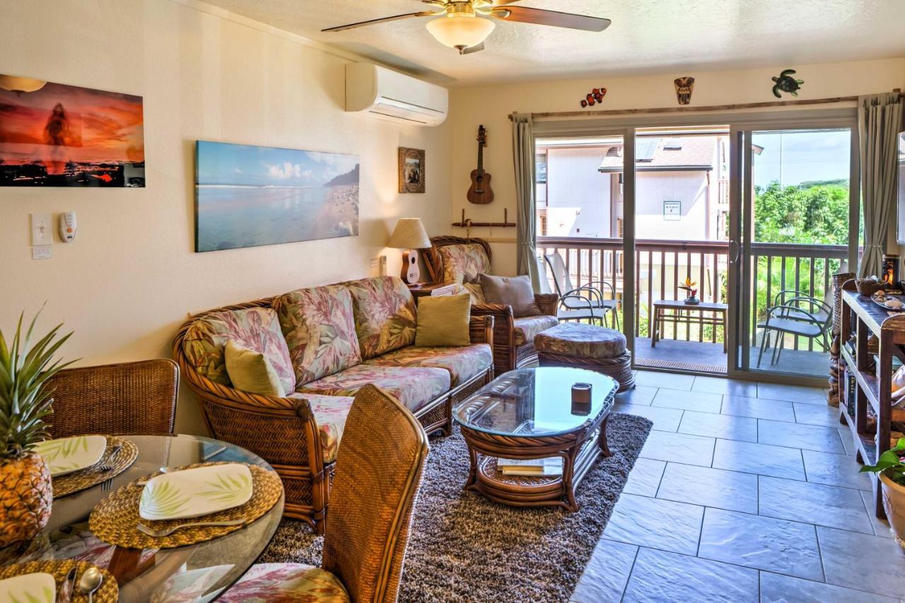 Pristine With Balcony Walk To Beach! Lihue