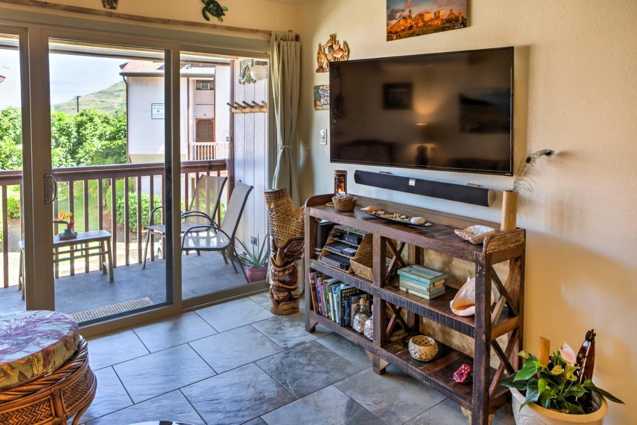 Pristine With Balcony Walk To Beach! *