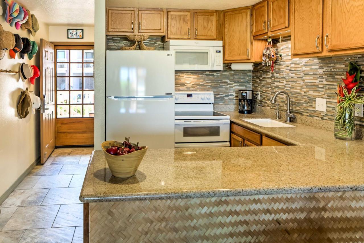 Pristine With Balcony Walk To Beach! * Lihue