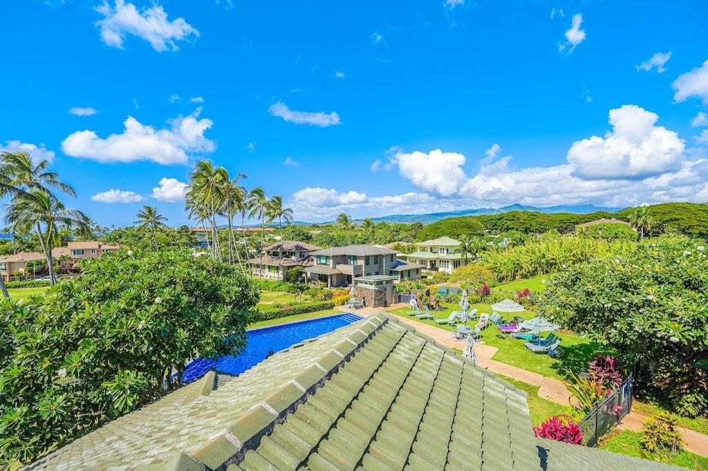 Holiday home Honu He'e Nalu - The Surfing Turtle - Ocean & Beachfront! Stunning Views! Koloa