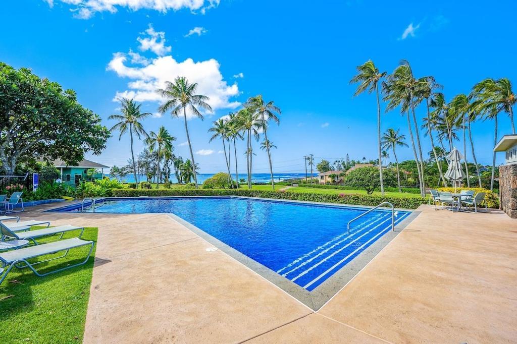 Honu He'e Nalu - The Surfing Turtle - Ocean & Beachfront! Stunning Views! Koloa