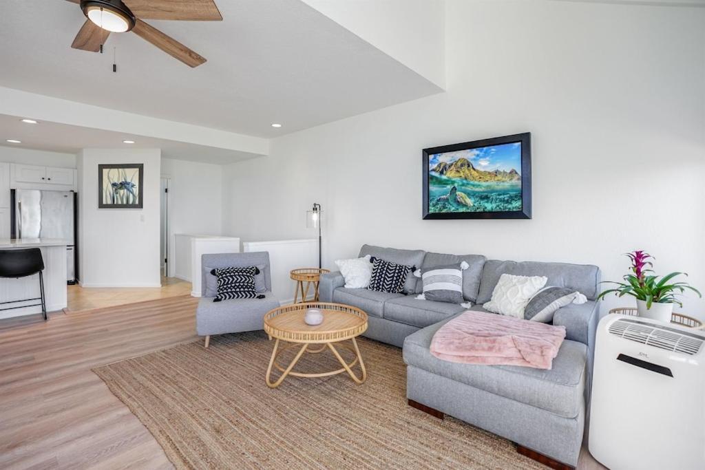 Holiday home Honu He'e Nalu - The Surfing Turtle - Ocean & Beachfront! Stunning Views! *