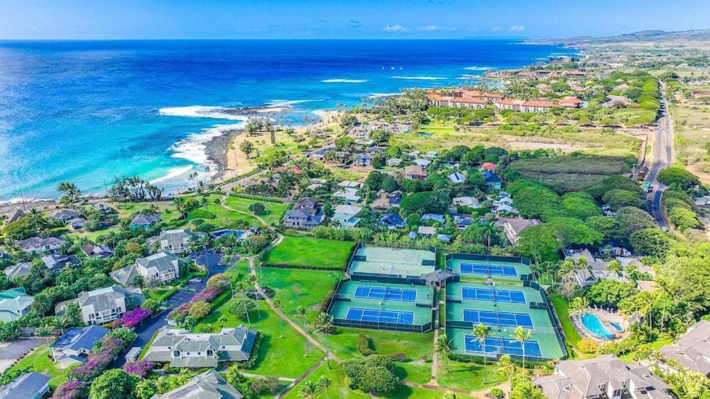 Holiday home Honu He'e Nalu - The Surfing Turtle - Ocean & Beachfront! Stunning Views!