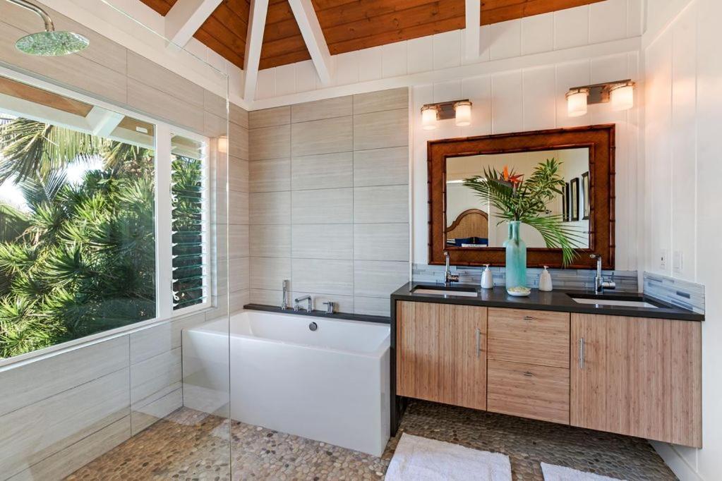 North Shore Kauai With Magnificent Views