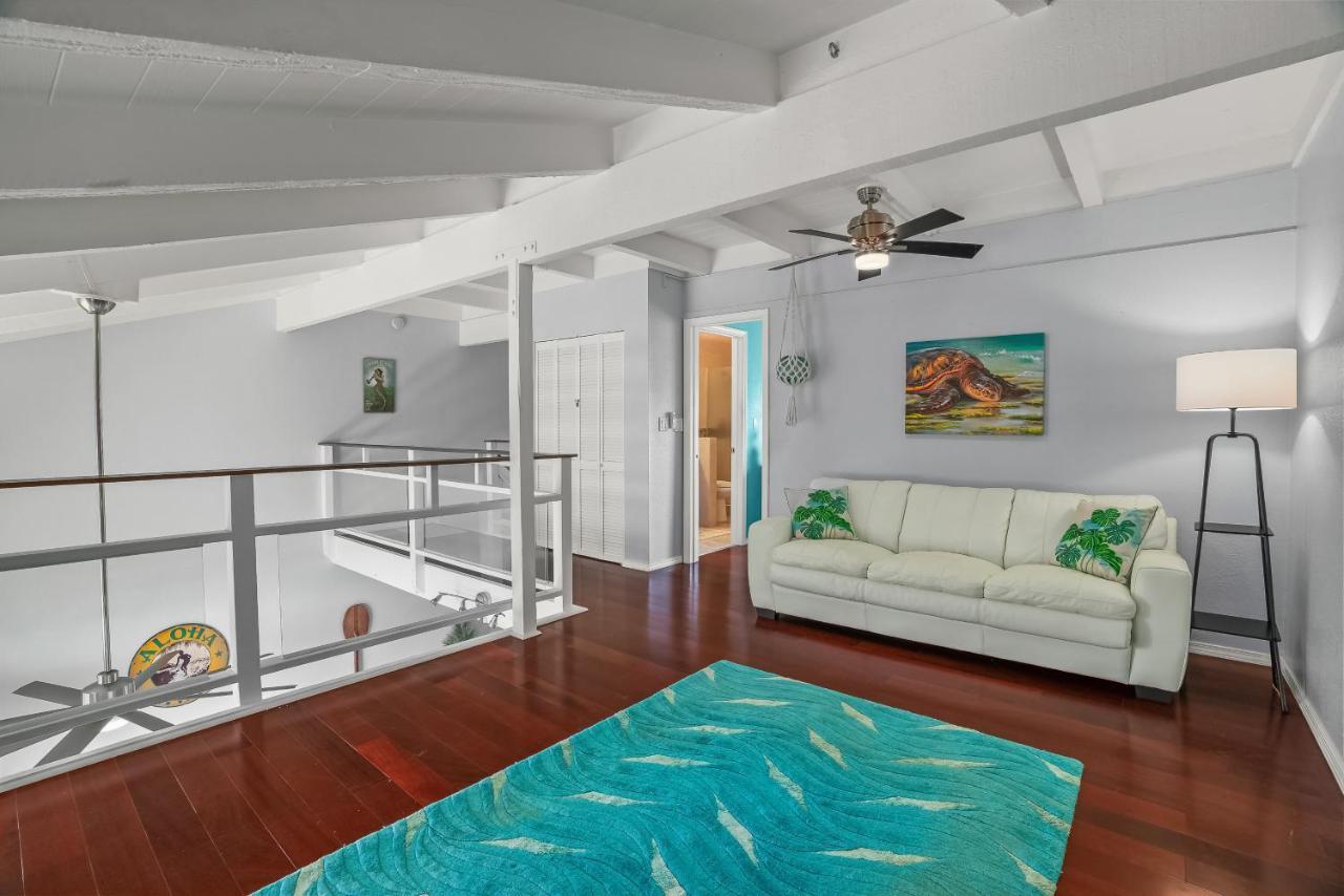 Beautiful 2br 2ba Puamana, Ocean And Mountain View, Pool Holiday home Princeville