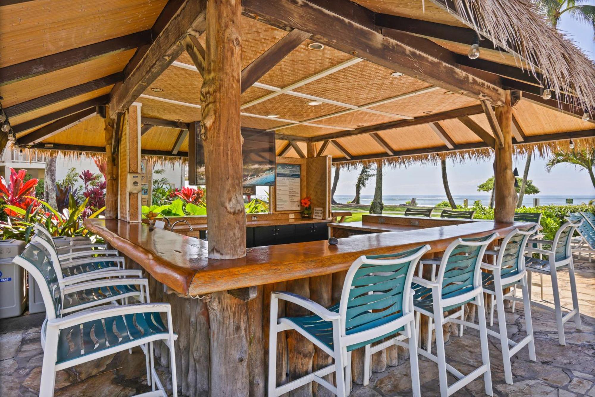 Aston Islander On The 3* Kapa'a
