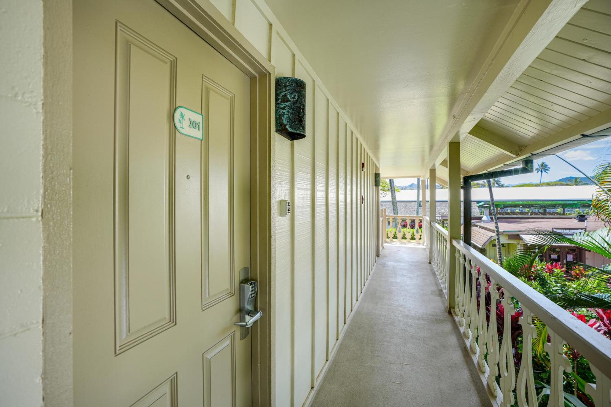 Seaview At The Islander On The Oceanview 201 Apartment