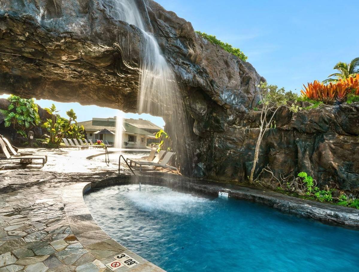 Chic Premier Garden Pool View Front 4-star Apartment