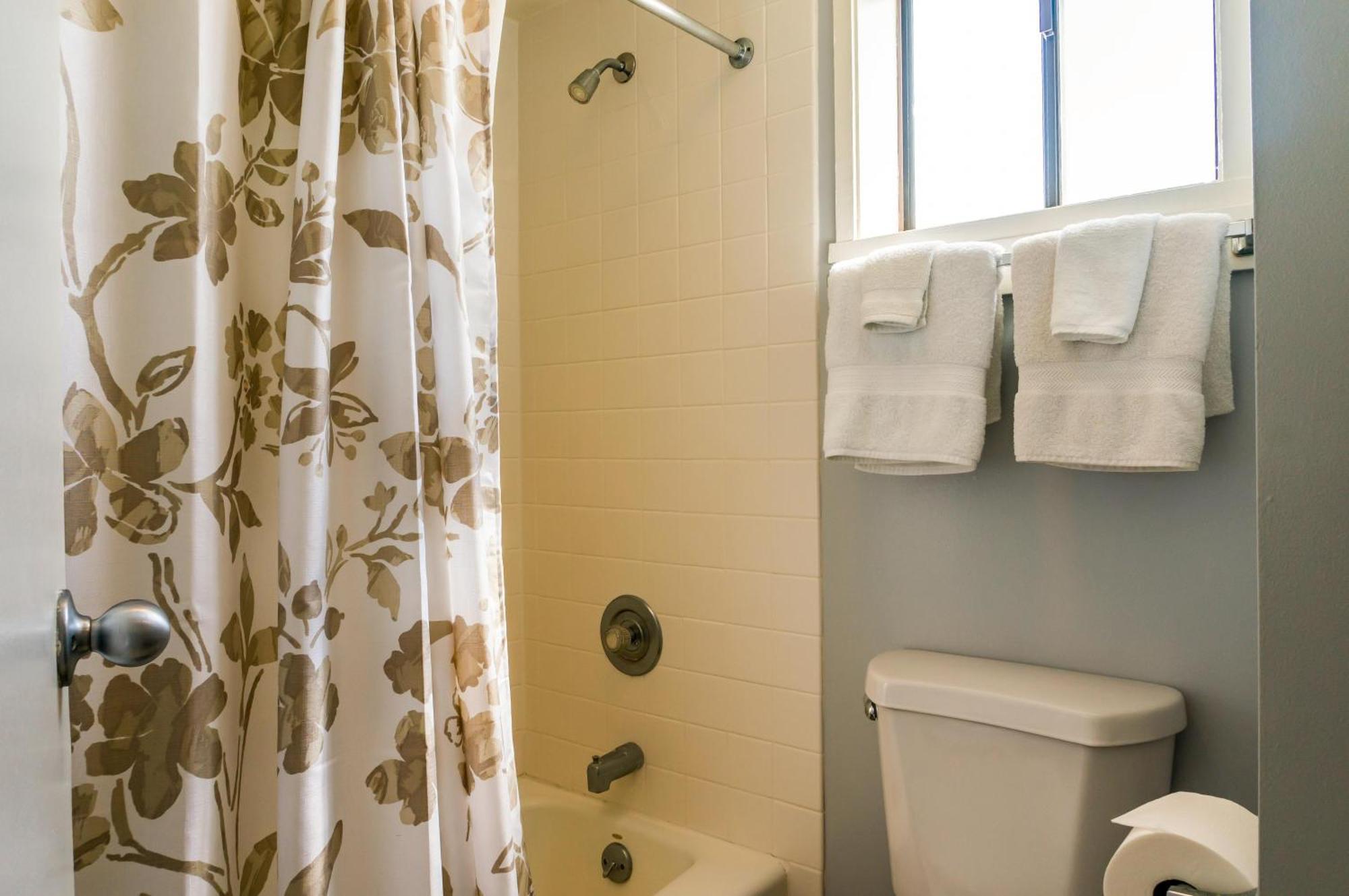 Sealodge J9 Apartment Princeville