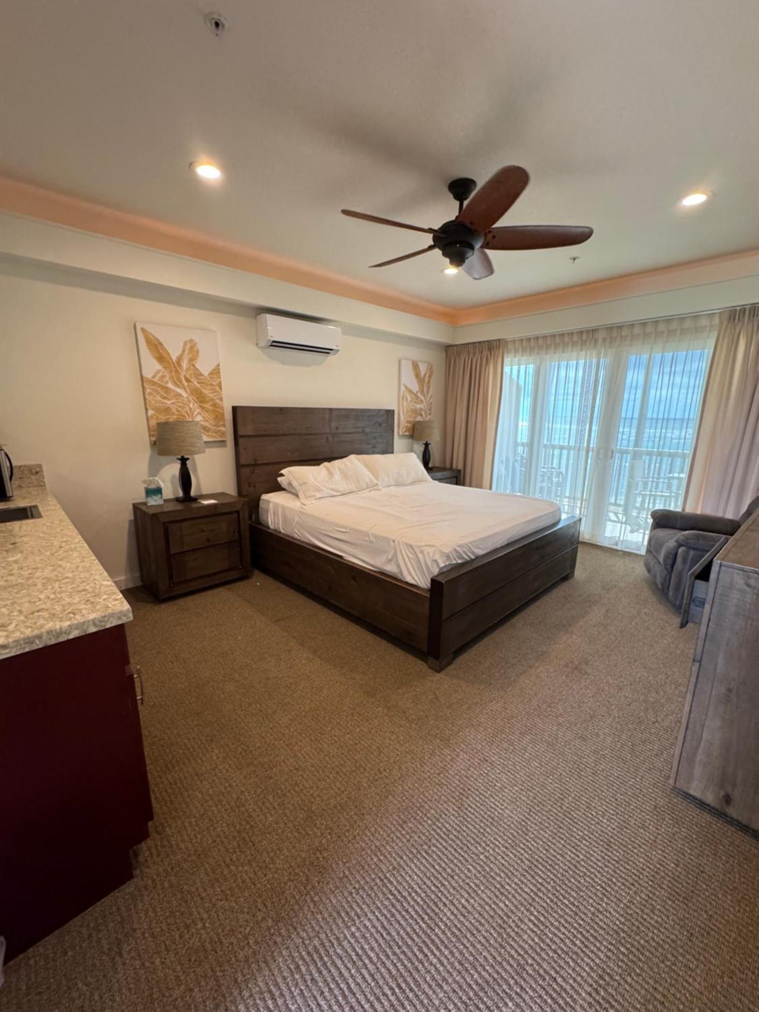 Coral Reef Hotel 3*
