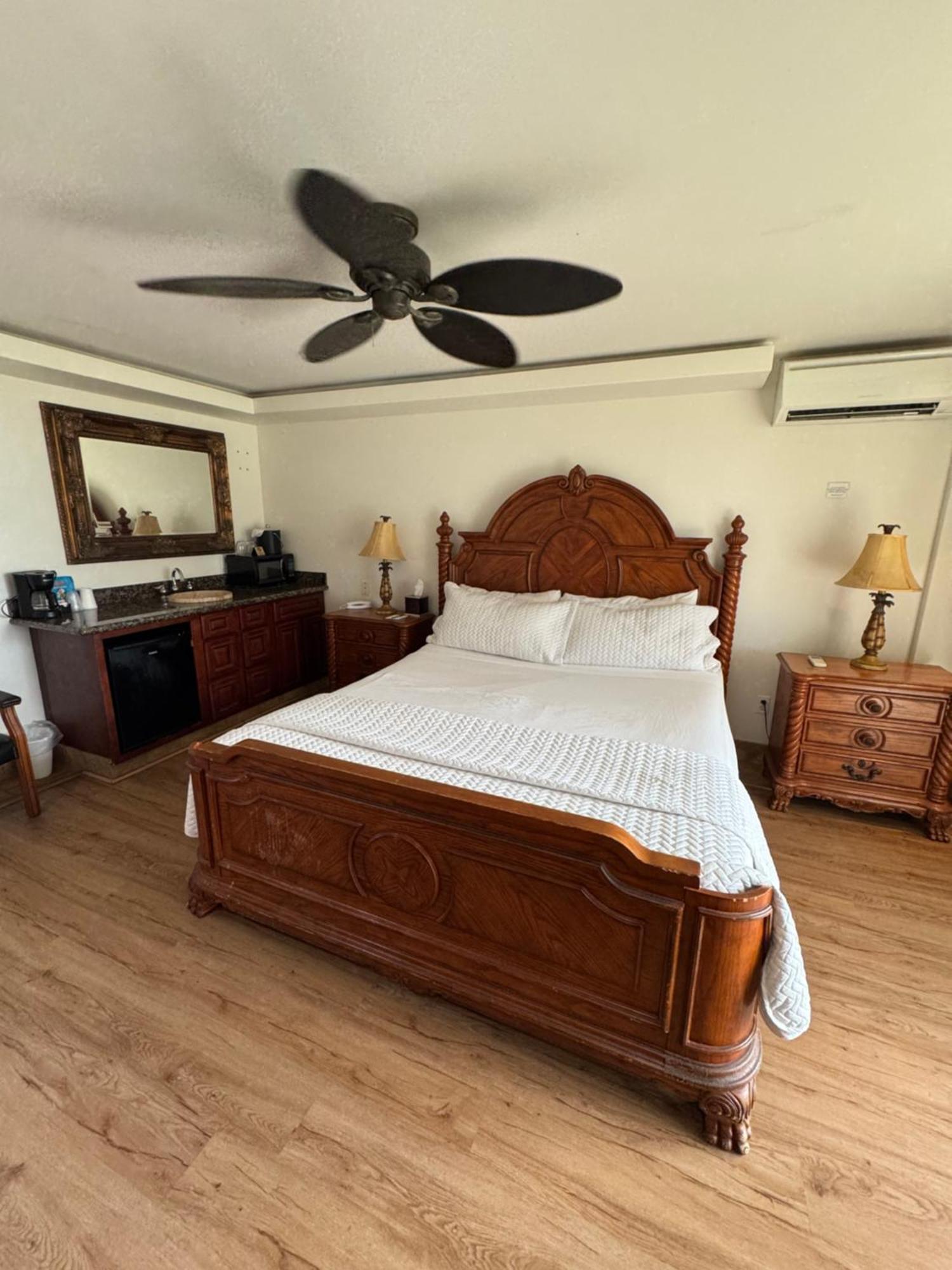 Hotel Coral Reef Kapa'a
