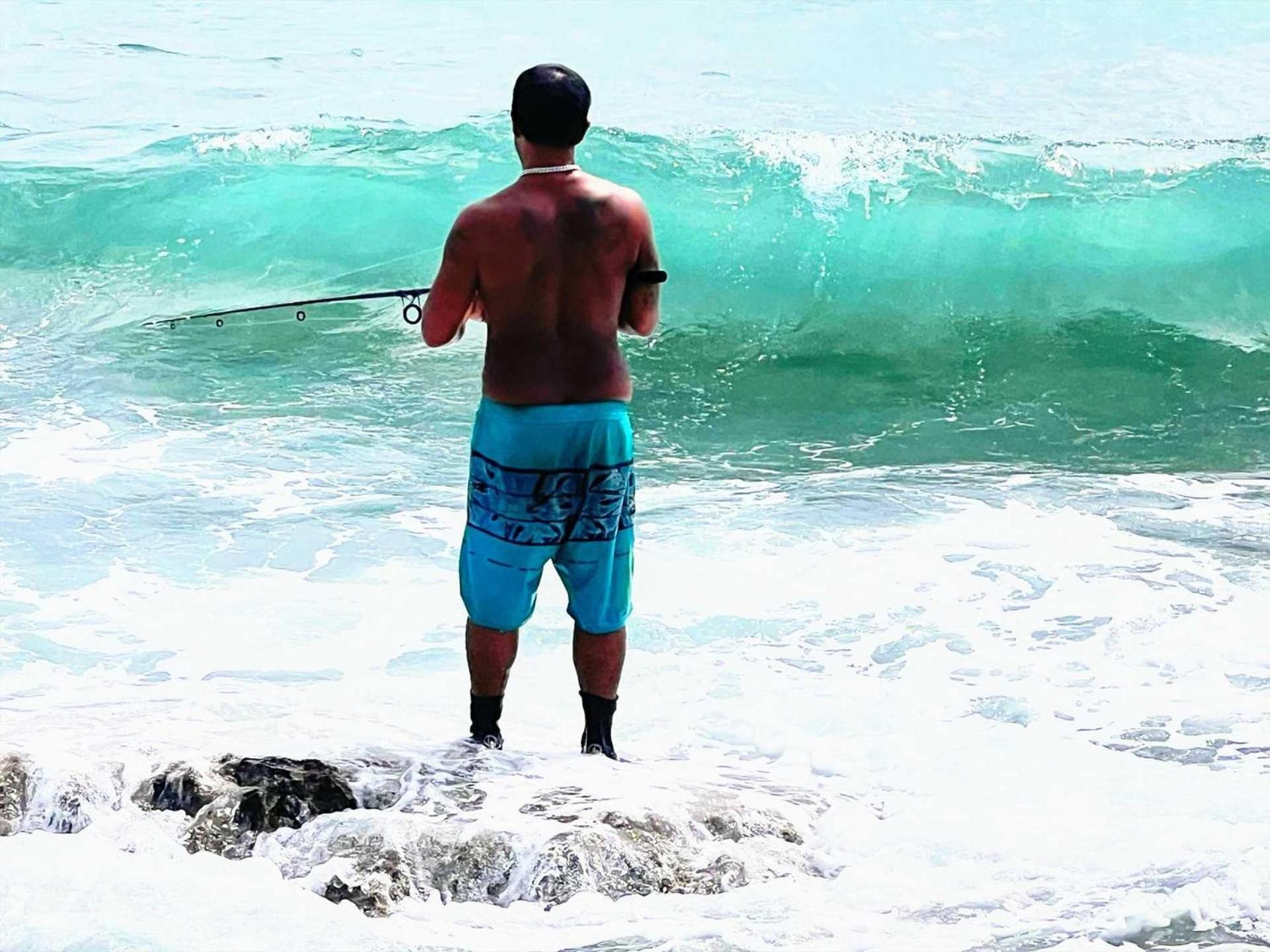 Islander On The 305 * Kapa'a