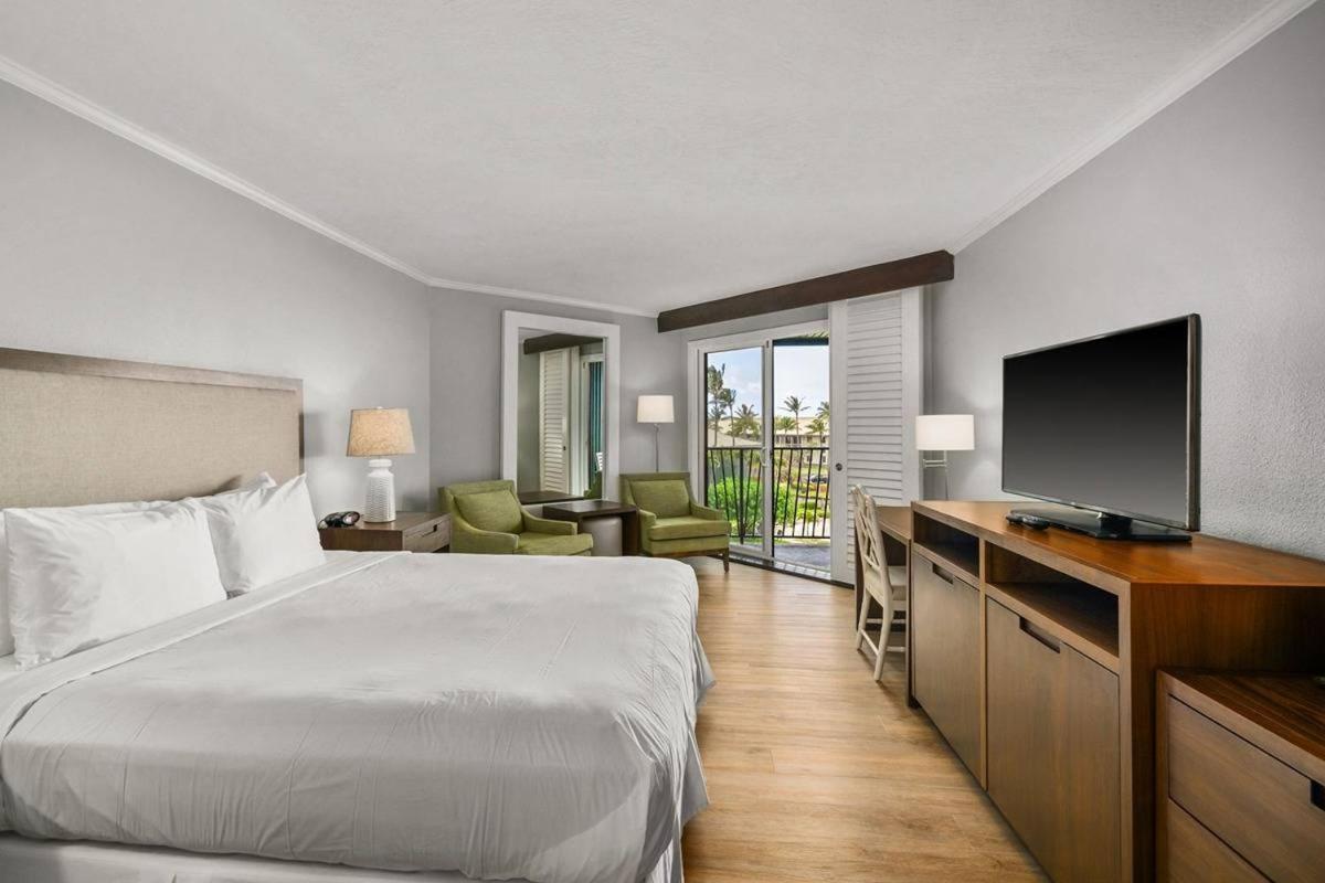 Romantic Pool Oceanview At Plantation Style Oceanfront Apartment