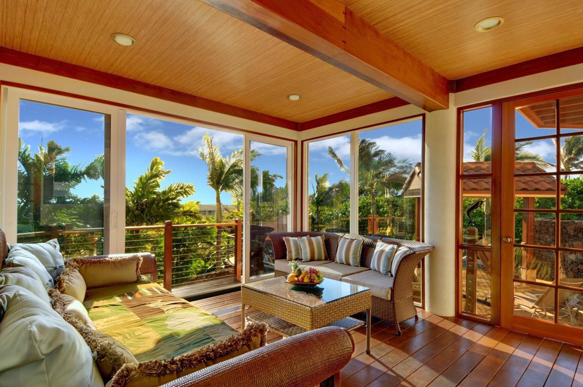 Ocean View, Beautiful Sunrise, Private Pool, Walk To Beaches *