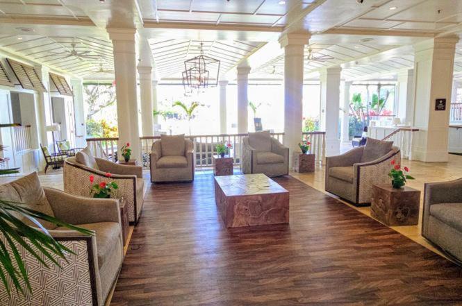 Romantic Pool Oceanview At Plantation Style Oceanfront Apartment Lihue