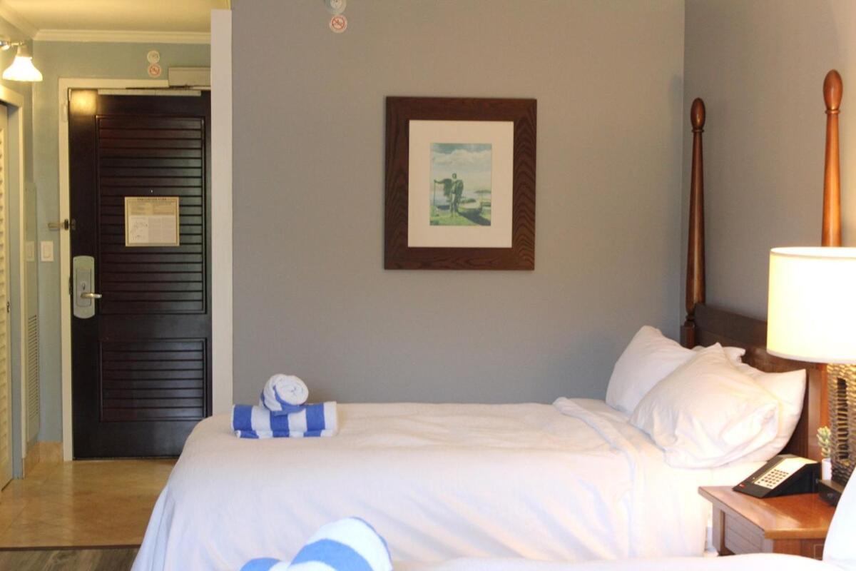 Apartment New! Chic Mountain View At 4 Star Beachfront