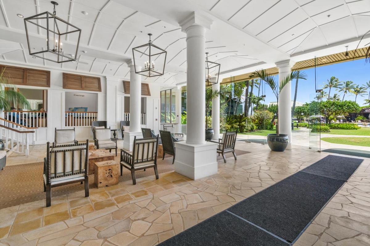 Apartment Chic Premier Garden Pool View Front 4-star
