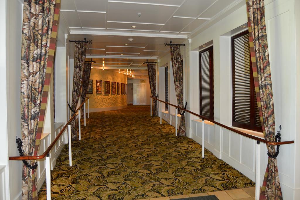 2417 At Oceanfront Kauai Drive Private Aparthotel 4*