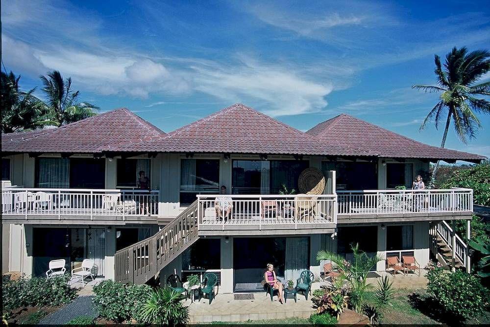 Sunny Poipu Landing Hotel 3*