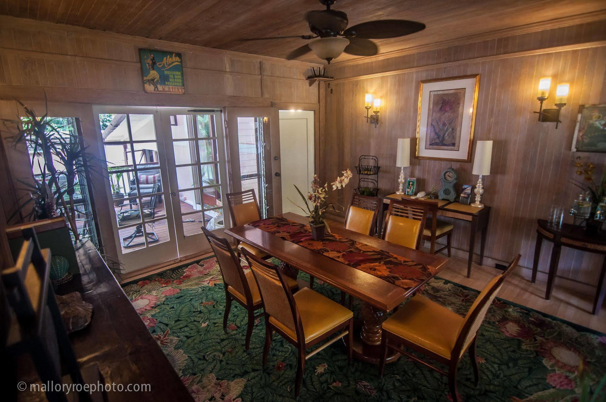 Poipu Bed & Breakfast 3*
