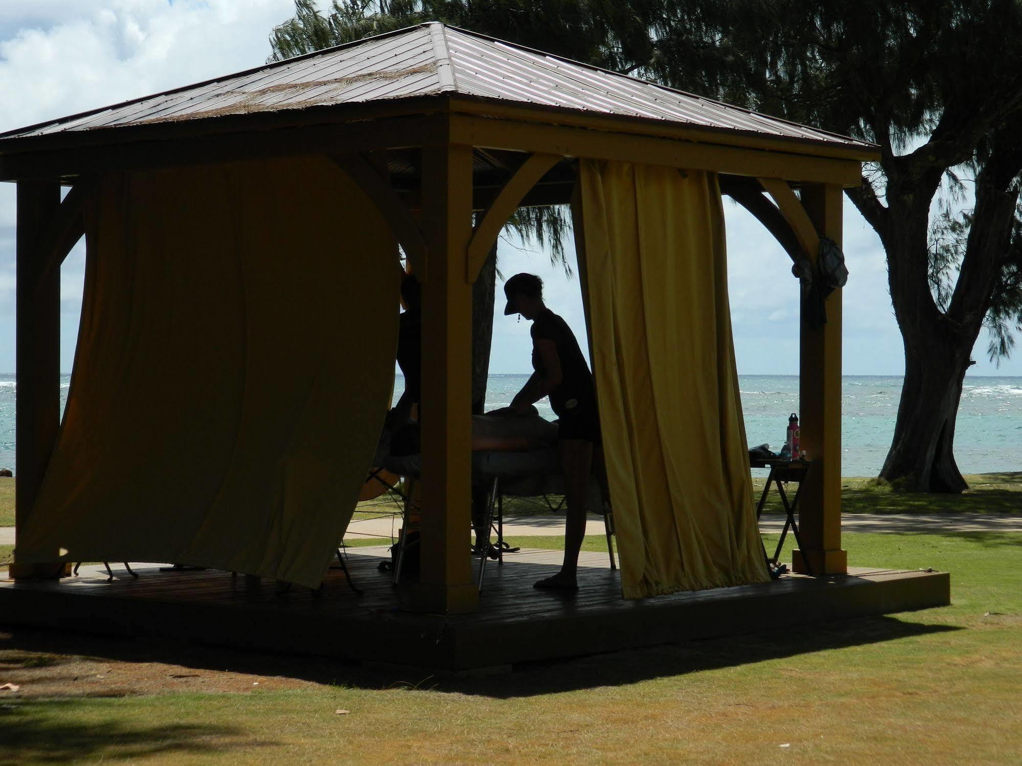 Coral Reef Hotel 3*