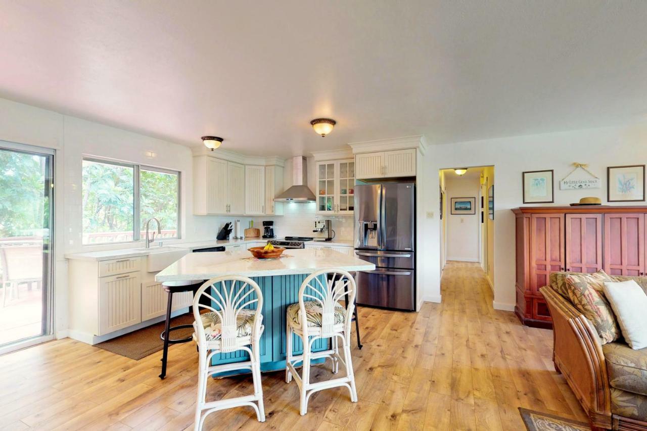 Pokii Lane Hale Princeville