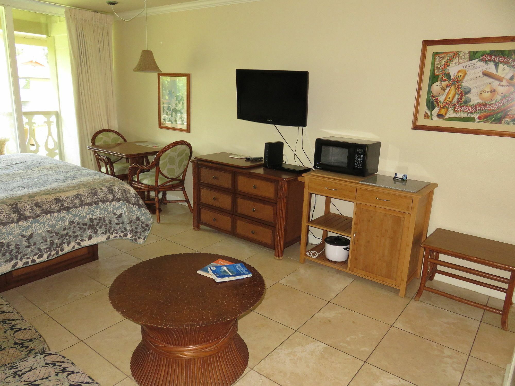 Kreller's Islander Getaway Hotel